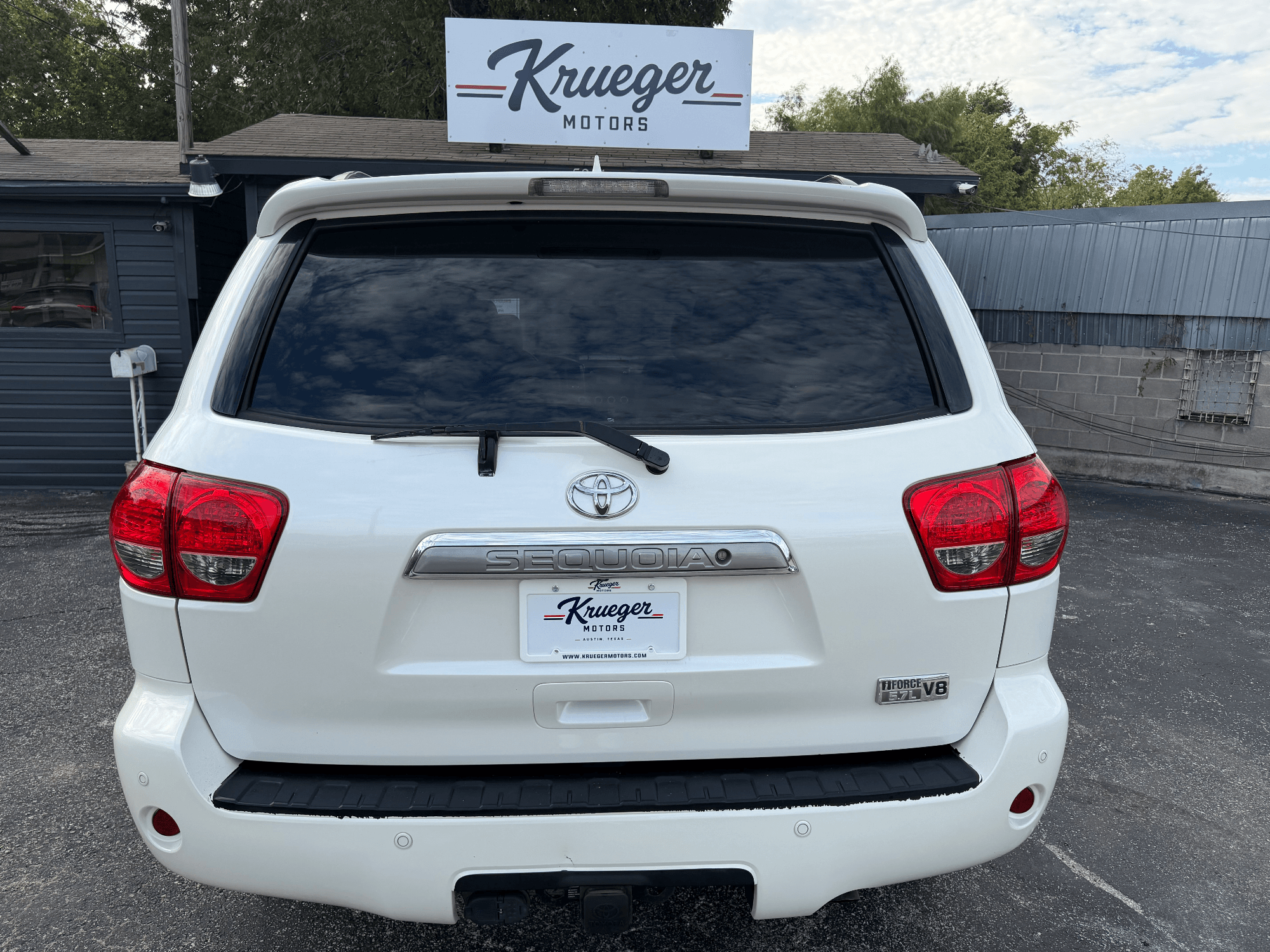 2014 Toyota Sequoia Platinum Grade — photo 5