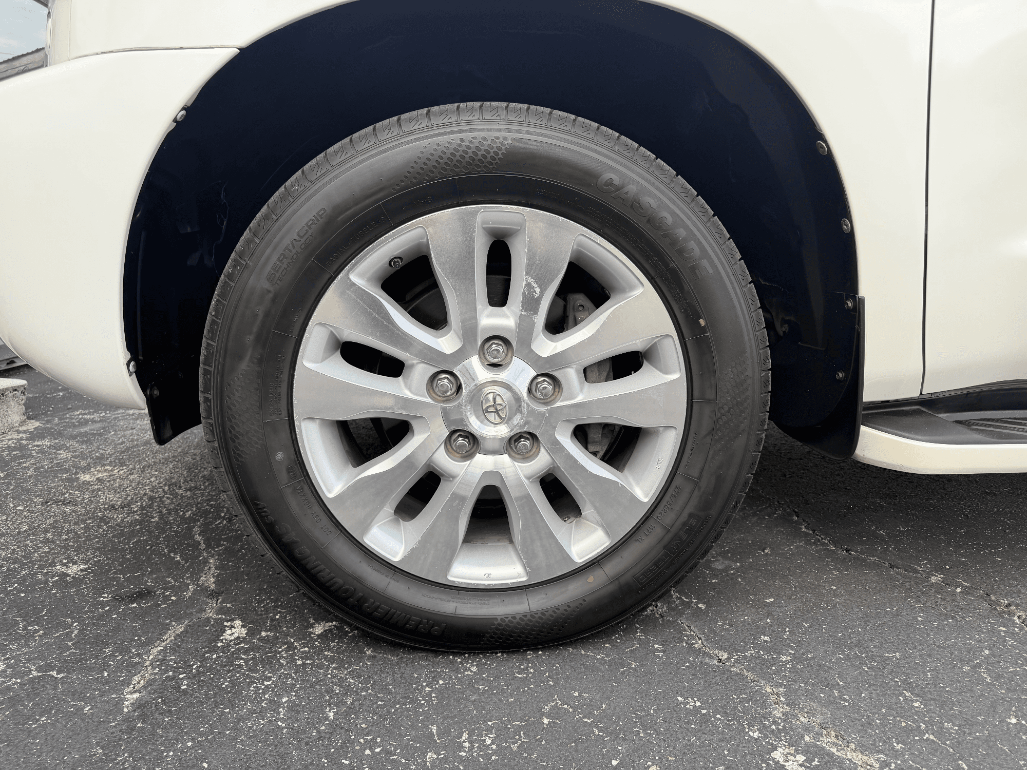 2014 Toyota Sequoia Platinum Grade — photo 20