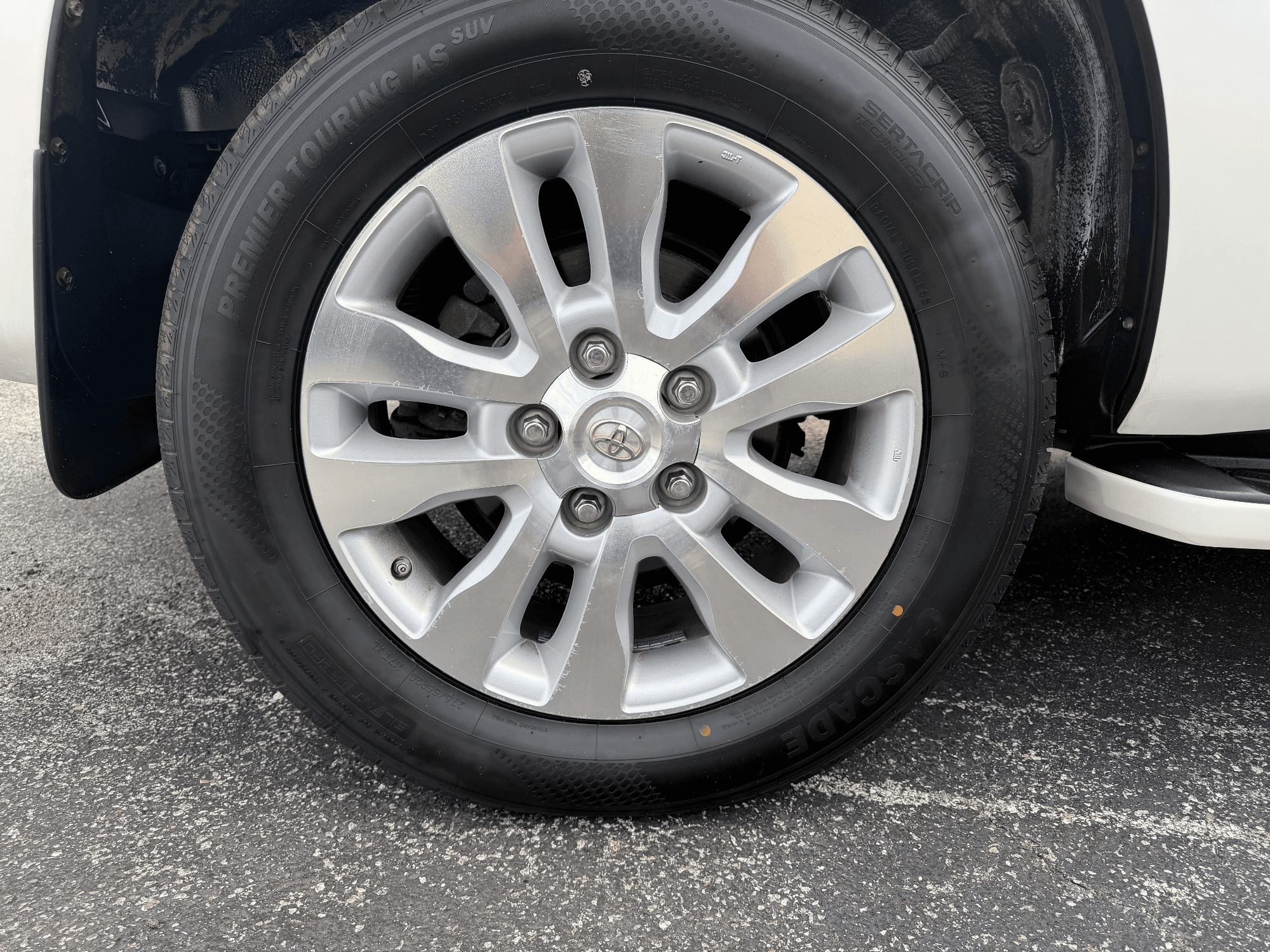 2014 Toyota Sequoia Platinum Grade — photo 22