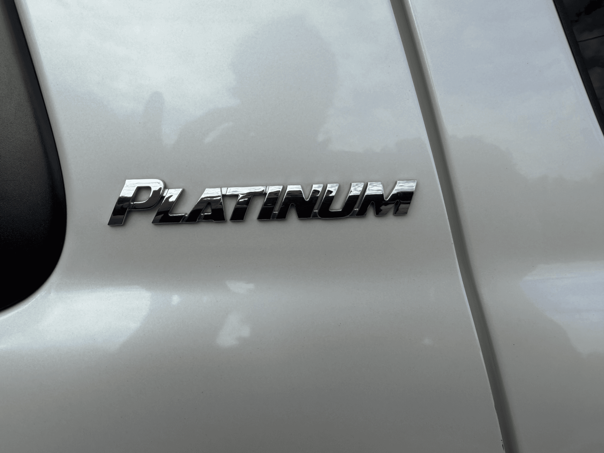 2014 Toyota Sequoia Platinum Grade — photo 23