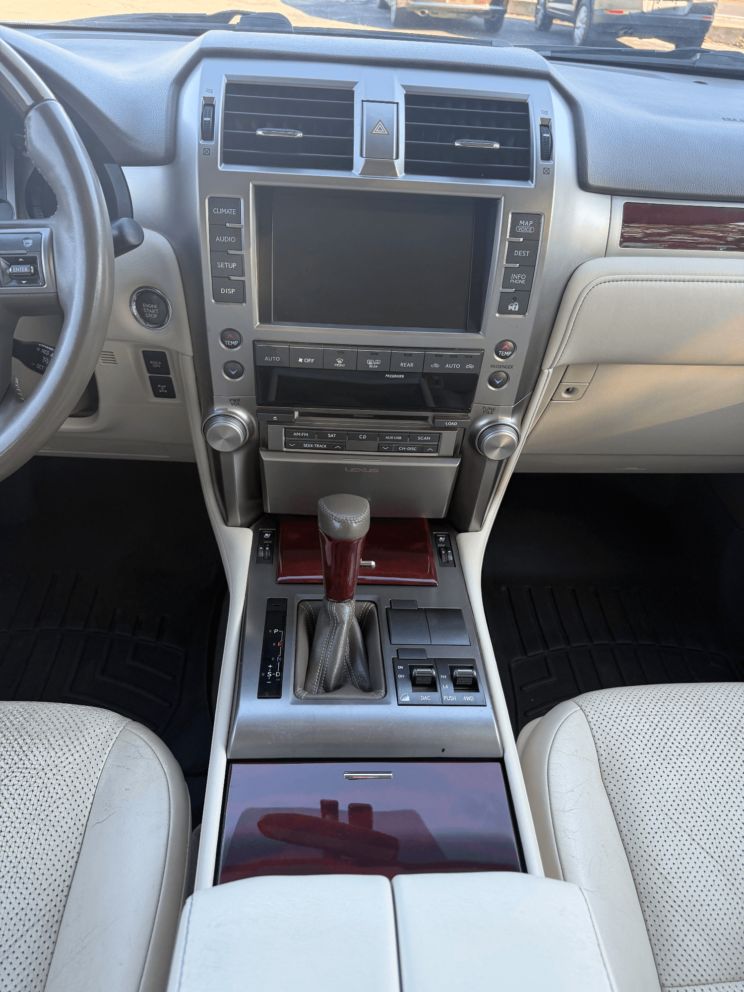 2013 Lexus GX 460 — photo 11